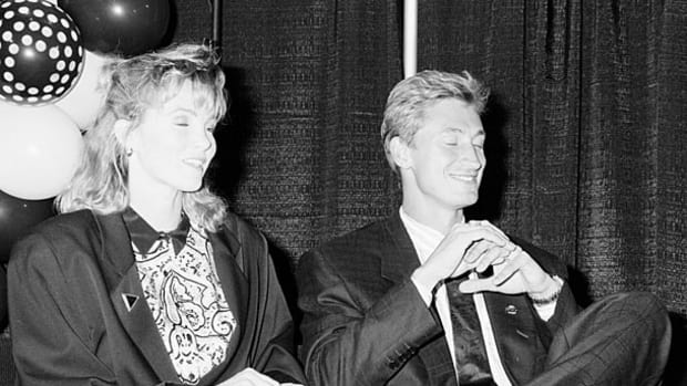 gretzky-jones.jpg